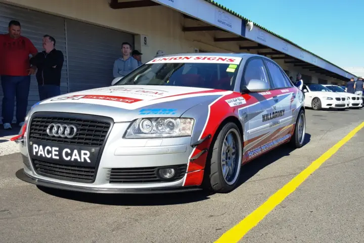 Killarney Experience – Audi A8 Transporter driven