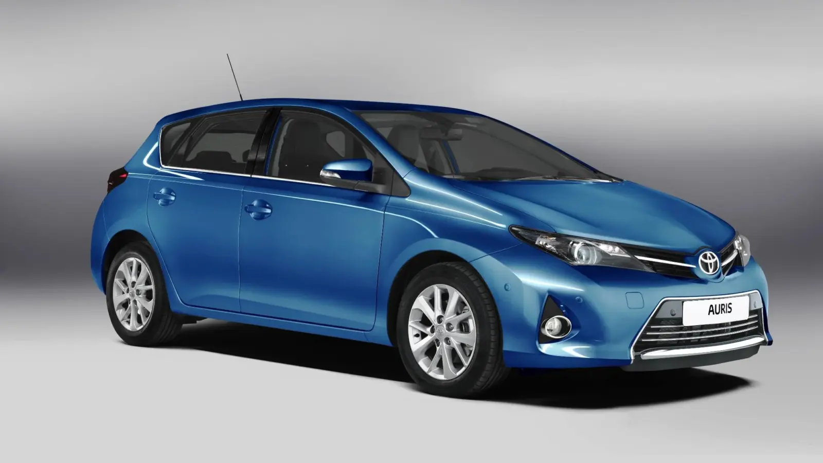 Toyota Auris XR (2013)