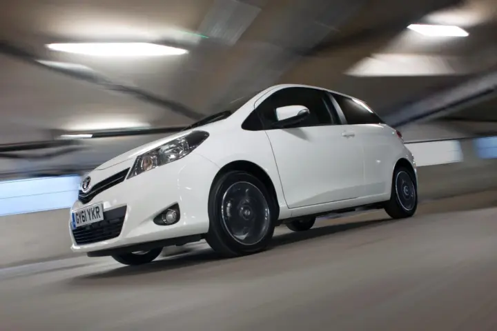 Toyota Yaris 1.3 XR 3-Door (2012)