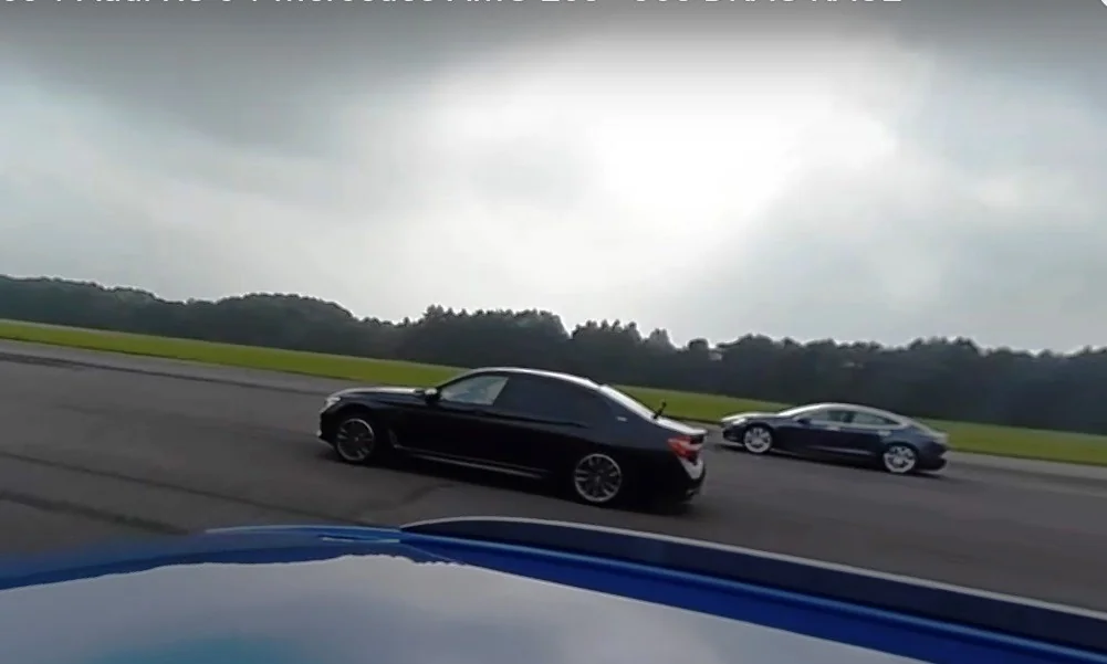Drag race video