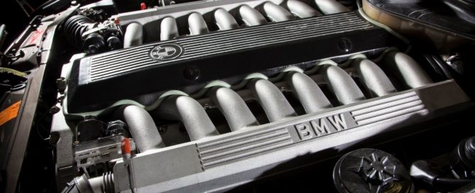 V16 BMW 7 Series engine