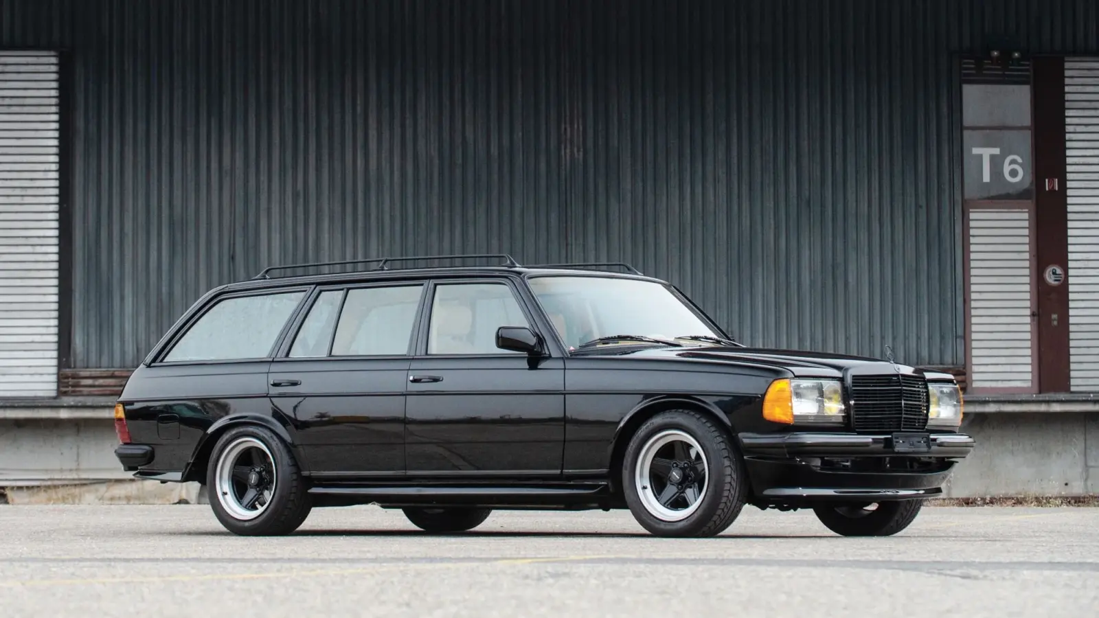 V8-powered Mercedes-Benz 500TE AMG