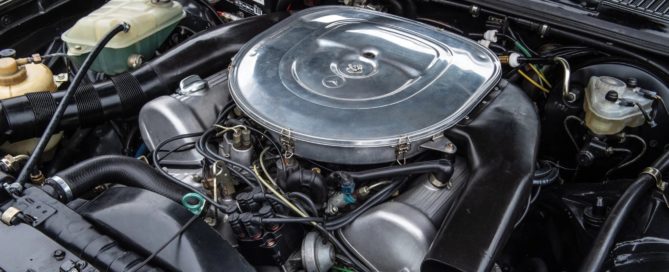 V8-powered Mercedes-Benz 500TE AMG engine