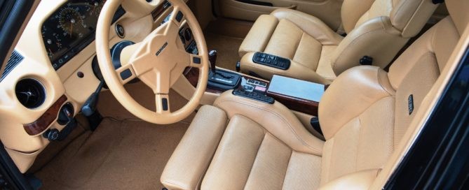 V8-powered Mercedes-Benz 500TE AMG interior