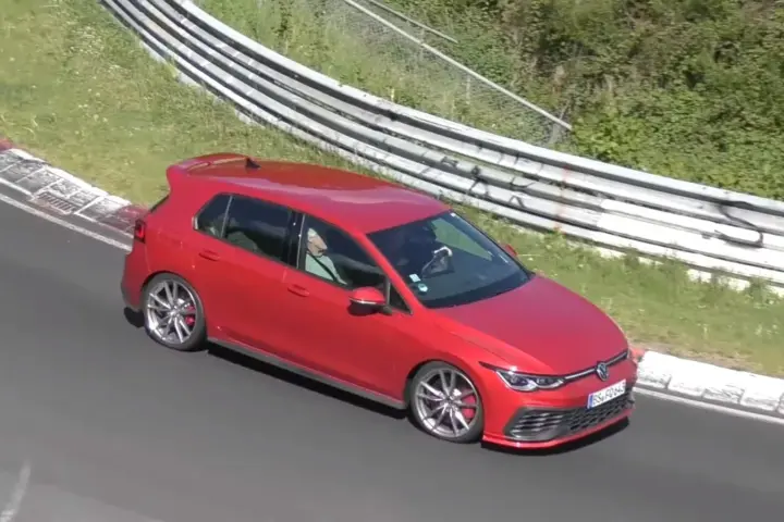 VW Mk8 GTI Clubsport Spotted Testing [w/video]