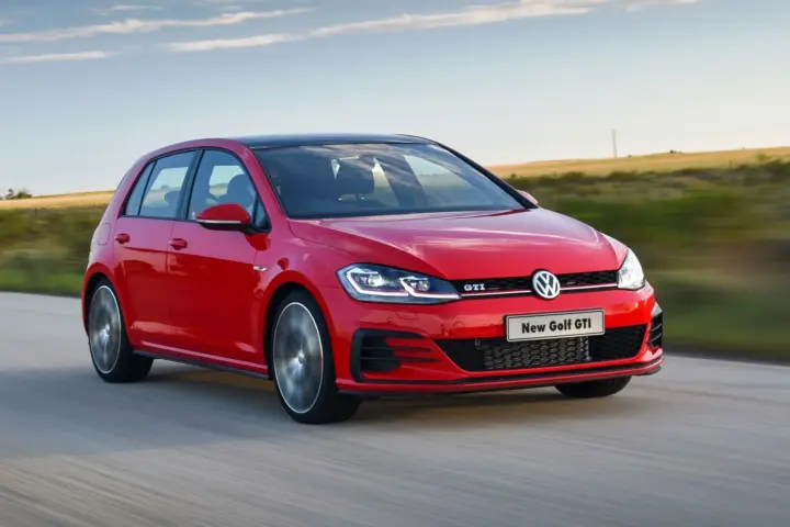 VW Golf VII GTI DSG (2017)