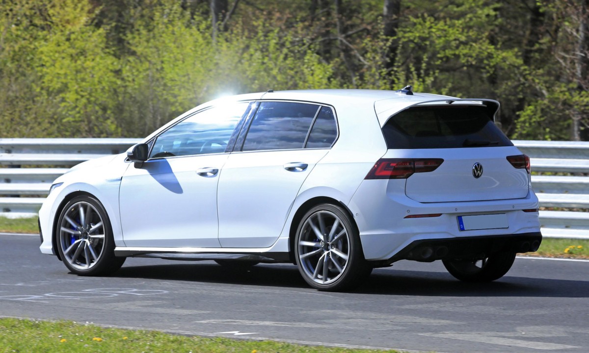 Mk8 VW Golf R spotted testing at the Nurburgring.