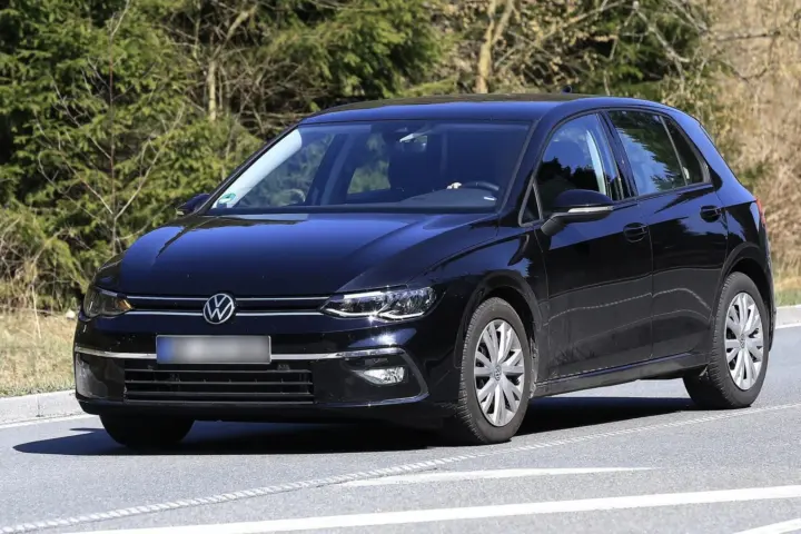 VW Golf 8 Spotted