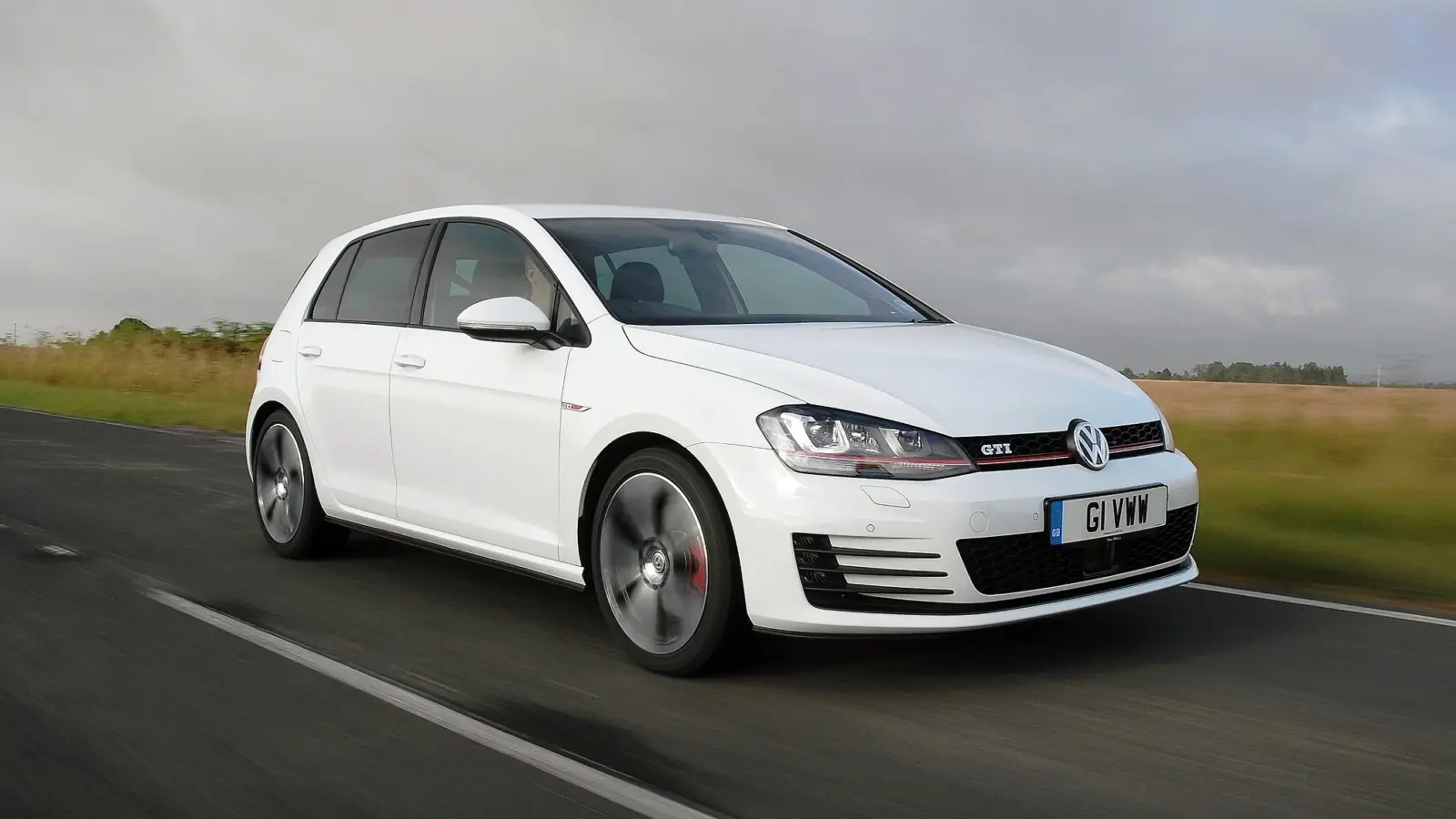 VW Golf VII GTI DSG (2013)